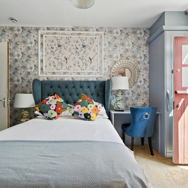 Overdale Motel, 150 Belsize Park - 150 Belsize Road-10.jpg