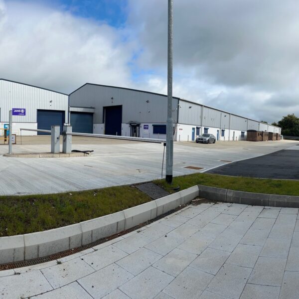 Former Jans Complex, 2-6 Caulside Drive - Entrance.jpg