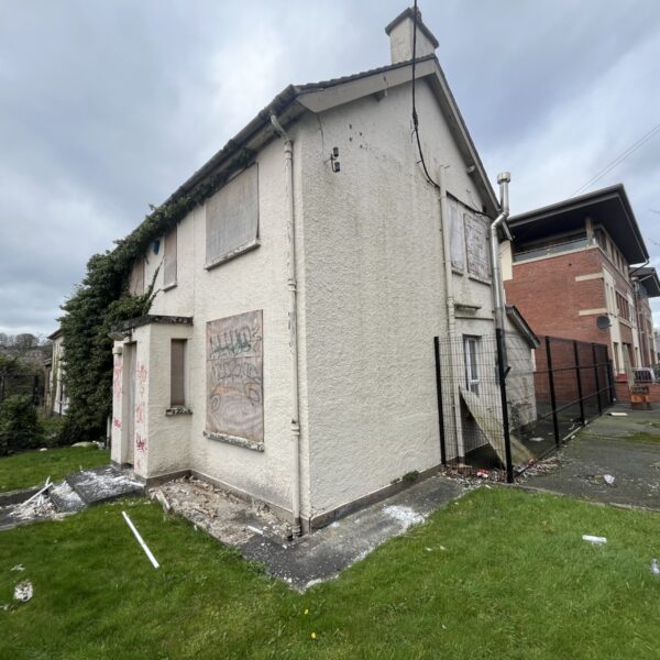 19-21 Upper Dunmurry Lane - IMG_2793.JPG
